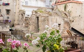 Bobbo House Ii, La Finestra Sugli Scavi